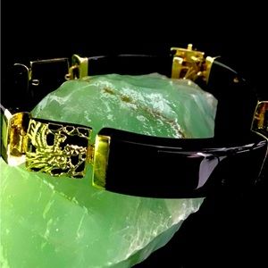 14K Yellow Gold and Black onyx Dragon Bracelet 17.57g